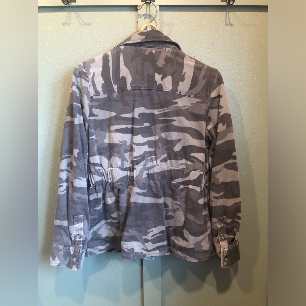 Like New! Camo Jacket! - image 2